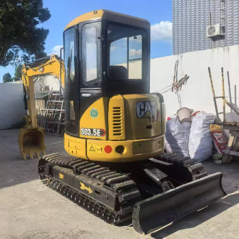 Gebruikte CAT 303.5E graafmachine met hoge prestaties en laag brandstofverbruik